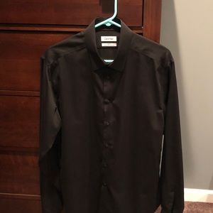 Calvin Klein Mens Dress Shirt. Slim Fit